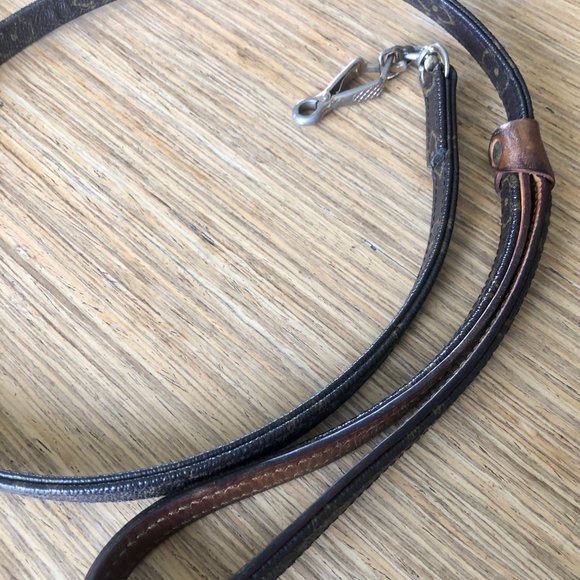 Authentic Louis Vuitton Dog Head Collar with Matching Leash - Small dogs - Picture 8 of 15